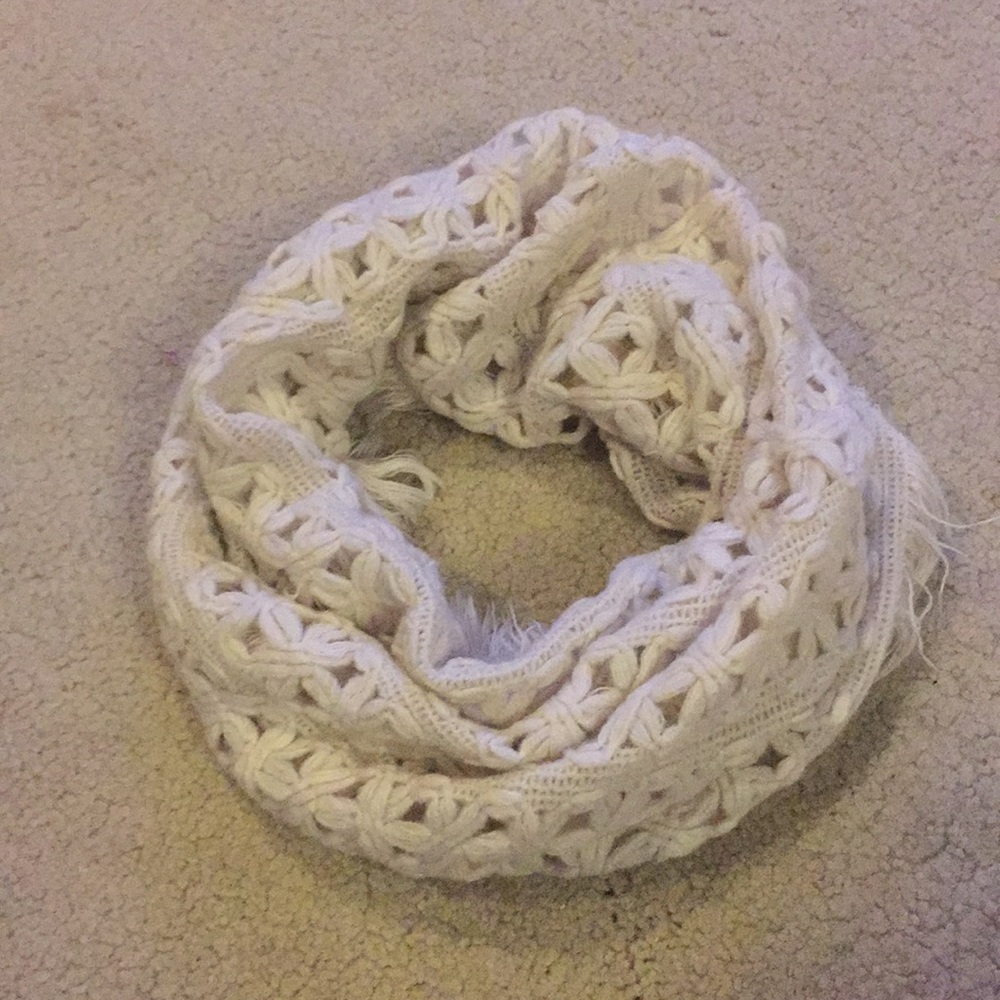American Eagle infinity scarf